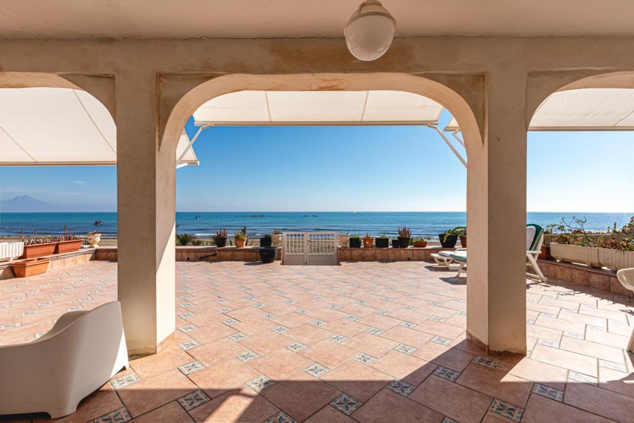 Beachfront Bliss: Apartamento A Pie De Playa لقنت المظهر الخارجي الصورة