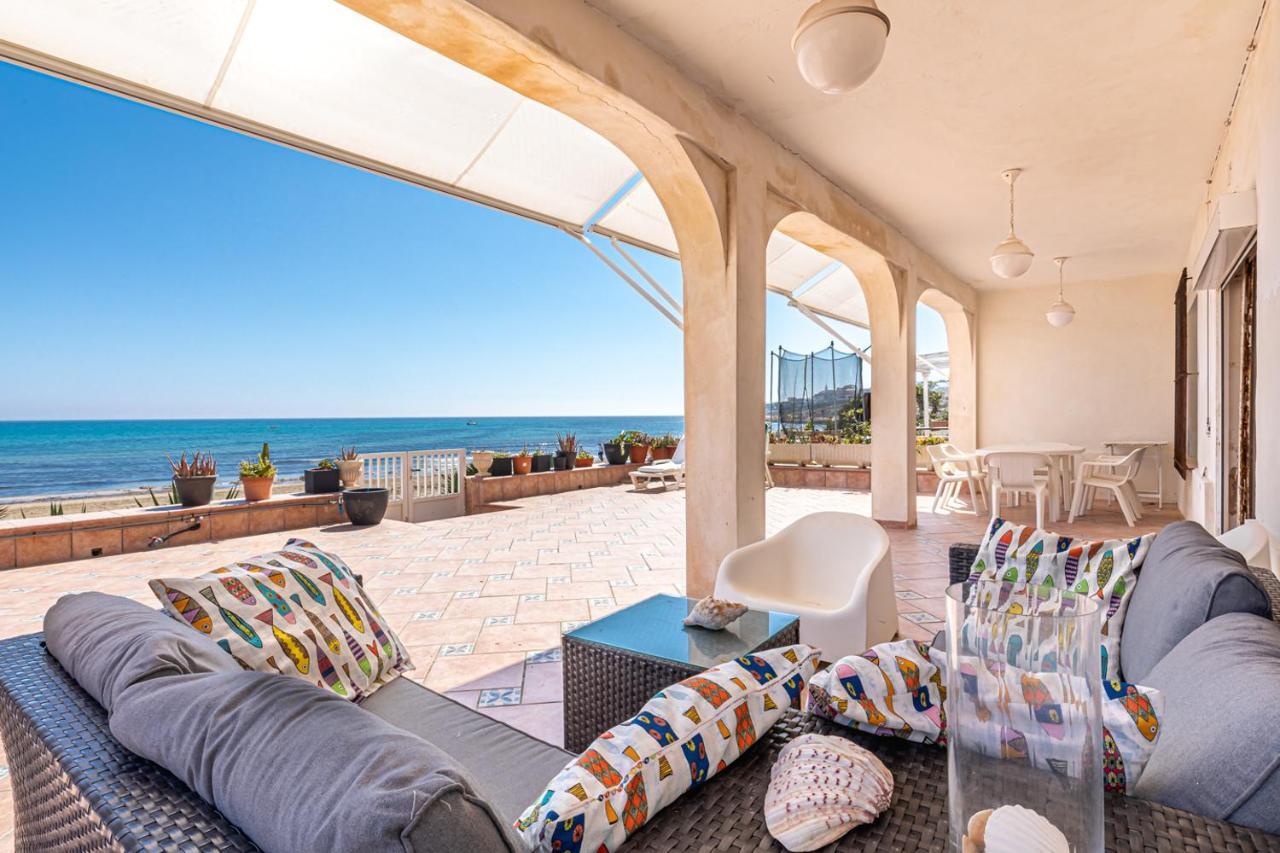 Beachfront Bliss: Apartamento A Pie De Playa لقنت المظهر الخارجي الصورة
