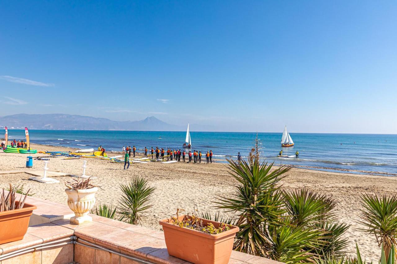 Beachfront Bliss: Apartamento A Pie De Playa لقنت المظهر الخارجي الصورة
